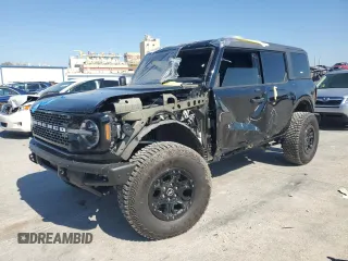 2022 Ford Bronco with VIN 1FMEE5DP5NLB84218, listed as a Copart auction lot 48732155 with 5,741 mi miles and Salvage Title. Bid and sale history available at carsss.com. Image 1.