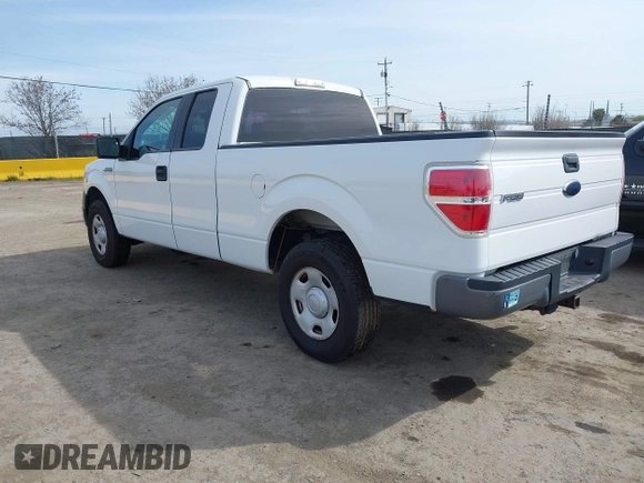 2009 Ford F-150 STX with VIN 1FTRX12W49FA84442, listed as a IAAI auction lot 41824315 with 143,529 mi miles. Bid and sale history available at carsss.com. Image 3.