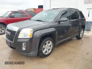 2014 GMC Terrain SLT z VIN 2GKALSEK0E6176468, wystawiony jako IAAI lot #42306679 z przebiegiem 204 741 mil mil oraz . Historia ofert i sprzedaży dostępna na DreamBid. Obrazek 2.