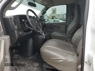 2018 Chevrolet Express Cargo with VIN 1GCWGBFPXJ1262805, listed as a Copart auction lot 42833655 with 139,417 mi miles and Salvage title. Bid and sale history available at DreamBid. Image 7.