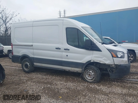 2019 Ford Transit z VIN 1FTYR1CM4KKA00667, wystawiony jako IAAI lot #41430228 z przebiegiem 252 757 mil mil oraz . Historia ofert i sprzedaży dostępna na DreamBid. Obrazek 13.