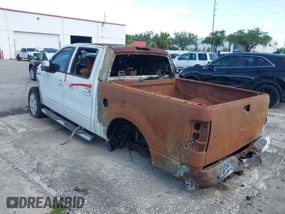 2008 Ford F-150 XLT с VIN 1FTPW14V58FB21592, выставлен на аукционе IAAI как лот 42642040 с пробегом Не указан миль и . История ставок и продаж доступна на DreamBid. Изображение 3.