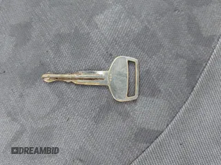 2000 Toyota ECHO z VIN JTDBT1239Y0001575, wystawiony jako IAAI lot #42524057 z przebiegiem 190 735 mil mil oraz . Historia ofert i sprzedaży dostępna na DreamBid. Obrazek 11.
