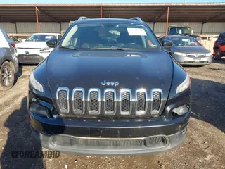 2014 Jeep Cherokee Latitude z VIN 1C4PJMCS2EW124467, wystawiony jako IAAI lot #41944747 z przebiegiem 132 890 mil mil oraz . Historia ofert i sprzedaży dostępna na DreamBid. Obrazek 12.