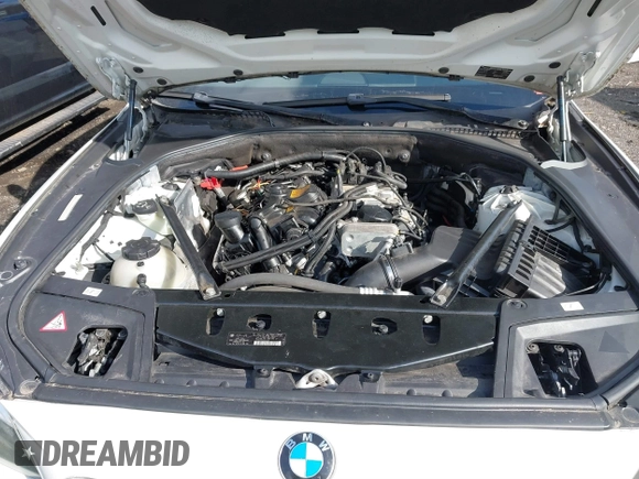 2014 BMW 5 Series 528i xDrive with VIN WBA5A7C5XED614926, listed as a IAAI auction lot 41535739 with 187,586 mi miles and . Bid and sale history available at DreamBid. Image 10.