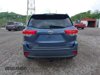 2017 Toyota Highlander XLE with VIN 5TDJZRFH8HS391841, listed as a IAAI auction lot 42170249 with 93,362 mi miles and . Bid and sale history available at DreamBid. Image 16.
