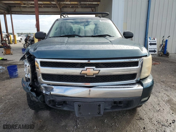 2007 Chevrolet Silverado 1500 LTZ with VIN 2GCEC13J871501224, listed as a Copart auction lot 86289944 with 180,243 mi miles and Salvage Title. Bid and sale history available at carsss.com. Image 5.