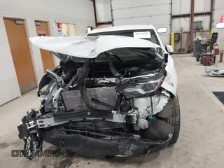 2018 Chevrolet Equinox LT z VIN 3GNAXJEV9JL410690, wystawiony jako IAAI lot #41571620 z przebiegiem 21 797 mil mil oraz . Historia ofert i sprzedaży dostępna na DreamBid. Obrazek 11.