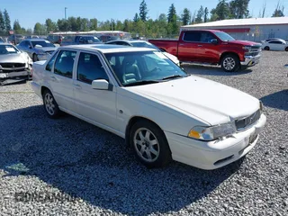2000 Volvo S70 с VIN YV1LS56D4Y2651849, выставлен на аукционе IAAI как лот 42246127 с пробегом 153 319 миль миль и . История ставок и продаж доступна на DreamBid. Изображение 1.