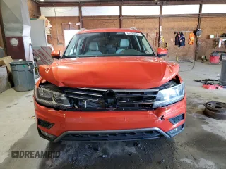 2018 Volkswagen Tiguan SEL with VIN 3VV2B7AXXJM220365, listed as a Copart auction lot 60486055 with 92,006 mi miles and Salvage title. Bid and sale history available at DreamBid. Image 5.