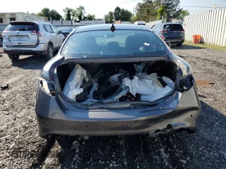 2020 Alfa Romeo Giulia Ti with VIN ZARFANBN1L7639146, listed as a Copart auction lot 60376234 with 31,675 mi miles and Salvage Title. Bid and sale history available at carsss.com. Image 6.
