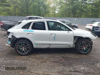 2023 Porsche Macan с VIN WP1AA2A5XPLB21908, выставлен на аукционе IAAI как лот 42222633 с пробегом 72 779 миль миль и . История ставок и продаж доступна на DreamBid. Изображение 13.