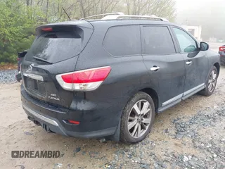2013 Nissan Pathfinder SL z VIN 5N1AR2MM8DC629640, wystawiony jako IAAI lot #42181278 z przebiegiem 101 840 mil mil oraz . Historia ofert i sprzedaży dostępna na DreamBid. Obrazek 4.