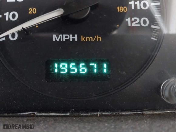2004 Jeep Grand Cherokee Laredo with VIN 1J4GX48N74C412982, listed as a IAAI auction lot 41496258 with 195,671 mi miles. Bid and sale history available at carsss.com. Image 7.