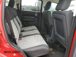 2007 Dodge Nitro SXT with VIN 1D8GU28K57W662816, listed as a Copart auction lot 56965655 with 182,614 mi miles and Salvage title. Bid and sale history available at DreamBid. Image 11.
