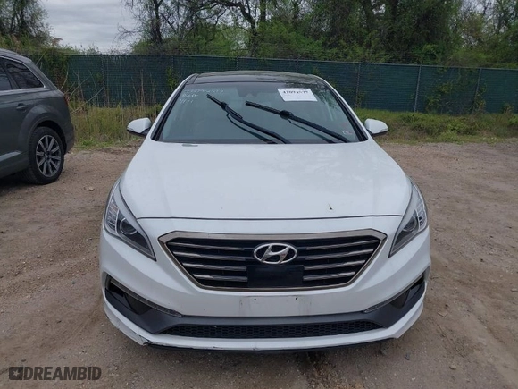 2016 Hyundai Sonata 2.4L Sport with VIN 5NPE34AF5GH300816, listed as a IAAI auction lot 42094577 with 94,621 mi miles. Bid and sale history available at carsss.com. Image 12.