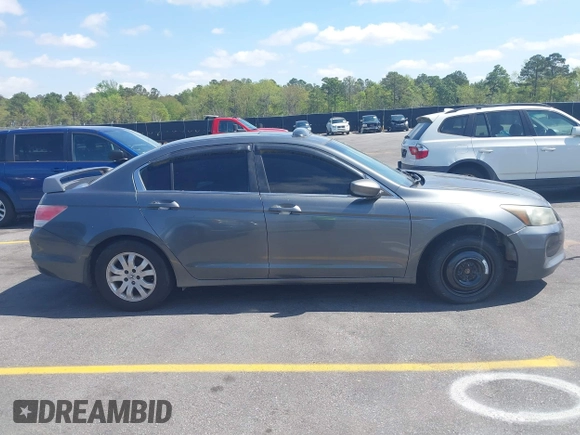 2011 Honda Accord EX with VIN 1HGCP2E71BA036692, listed as a IAAI auction lot 41942166 with 189,235 mi miles and . Bid and sale history available at DreamBid. Image 12.