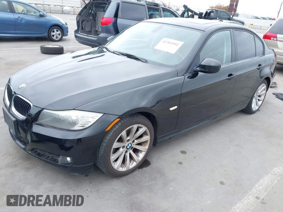 2011 BMW 3 Series 328i with VIN WBAPH7C50BE683442, listed as a IAAI auction lot 42203592 with 82,113 mi miles and . Bid and sale history available at carsss.com. Image 2.
