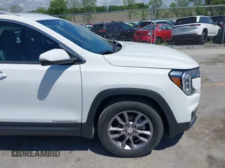 2024 GMC Terrain SLT with VIN 3GKALVEG0RL149351, listed as a IAAI auction lot 42595107 with 39,391 mi miles and . Bid and sale history available at DreamBid. Image 17.