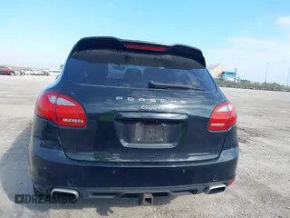2014 Porsche Cayenne z VIN WP1AA2A24ELA01220, wystawiony jako IAAI lot #41077318 z przebiegiem 80 779 mil mil oraz . Historia ofert i sprzedaży dostępna na DreamBid. Obrazek 16.