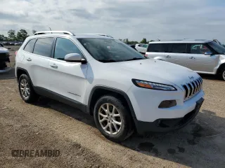 2017 Jeep Cherokee Latitude z VIN 1C4PJMCS6HW571419, wystawiony jako Copart lot #62496135 z przebiegiem 150 691 mil mil oraz Szkoda całkowita • Salvage title. Historia ofert i sprzedaży dostępna na DreamBid. Obrazek 4.