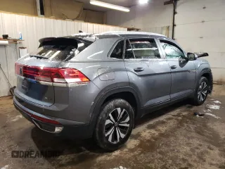 2024 Volkswagen Atlas SE with VIN 1V2LE2CA2RC202122, listed as a Copart auction lot 82377044 with 21,184 mi miles and Salvage title. Bid and sale history available at DreamBid. Image 3.
