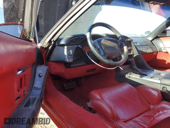 1990 Chevrolet Corvette z VIN 1G1YY3384L5111942, wystawiony jako Copart lot #75481214 z przebiegiem 91 731 mil mil oraz Szkoda całkowita • Salvage title. Historia ofert i sprzedaży dostępna na DreamBid. Obrazek 8.