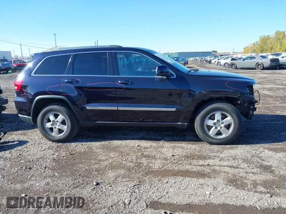 2011 Jeep Grand Cherokee Laredo with VIN 1J4RR4GG1BC547460, listed as a IAAI auction lot 40632674 with 46,745 mi miles and . Bid and sale history available at DreamBid. Image 13.