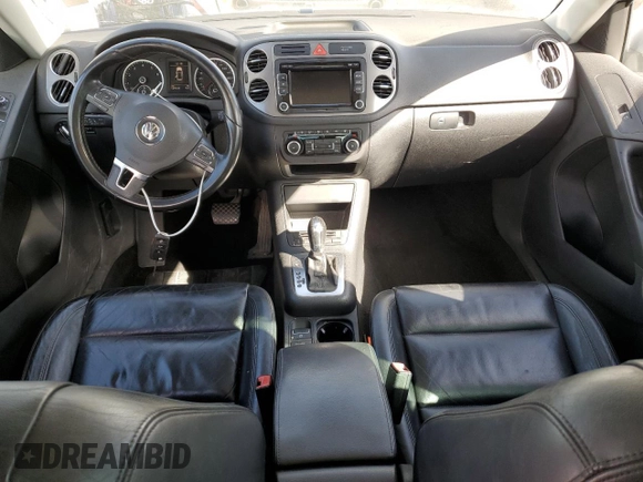2011 Volkswagen Tiguan SE with VIN WVGBV7AX1BW546543, listed as a Copart auction lot 48498065 with 129,728 mi miles and Clean Title. Bid and sale history available at DreamBid. Image 8.