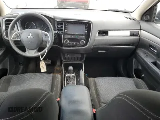 2018 Mitsubishi Outlander ES z VIN JA4AD2A32JJ005977, wystawiony jako Copart lot #56207915 z przebiegiem 181 686 mil mil oraz Szkody całkowita. Historia ofert i sprzedaży dostępna na DreamBid. Obrazek 8.