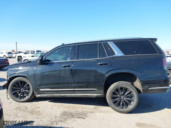 2021 Cadillac Escalade Premium Luxury Platinum with VIN 1GYS4DKL6MR477152, listed as a IAAI auction lot 41388523 with 60,719 mi miles. Bid and sale history available at carsss.com. Image 15.