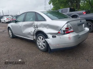 2008 Ford Taurus Limited z VIN 1FAHP25WX8G185318, wystawiony jako IAAI lot #42298692 z przebiegiem 129 103 mil mil oraz . Historia ofert i sprzedaży dostępna na DreamBid. Obrazek 3.