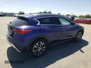 2017 Infiniti QX30 Premium with VIN SJKCH5CR6HA026036, listed as a Copart auction lot 60285085 with 46,777 mi miles and Salvage title. Bid and sale history available at DreamBid. Image 3.