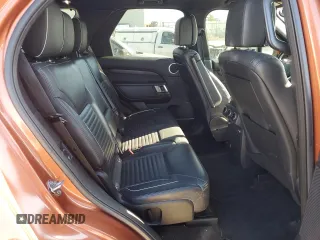 2017 Land Rover Discovery HSE Luxury z VIN SALRHBBV7HA047058, wystawiony jako Copart lot #88525635 z przebiegiem 111 989 mil mil oraz Szkoda całkowita • Salvage title. Historia ofert i sprzedaży dostępna na DreamBid. Obrazek 11.
