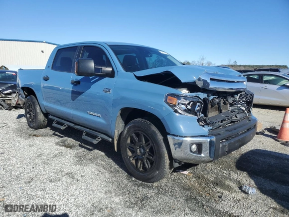 2020 Toyota Tundra 4WD SR5 with VIN 5TFDY5F17LX877989, listed as a Copart auction lot 48217975 with 148,213 mi miles and Salvage Title. Bid and sale history available at carsss.com. Image 4.