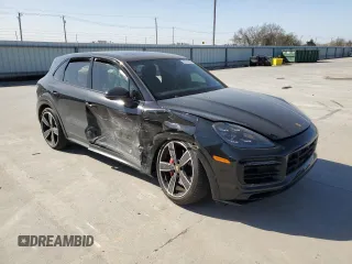 2021 Porsche Cayenne GTS z VIN WP1AG2AY3MDA34902, wystawiony jako Copart lot #49510465 z przebiegiem Nie podano mil oraz Szkoda całkowita • Salvage title. Historia ofert i sprzedaży dostępna na DreamBid. Obrazek 4.