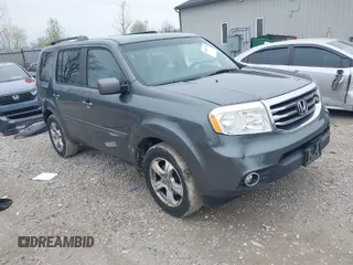 2012 Honda Pilot EX with VIN 5FNYF4H43CB050221, listed as a IAAI auction lot 41961752 with 217,064 mi miles. Bid and sale history available at carsss.com. Image 1.