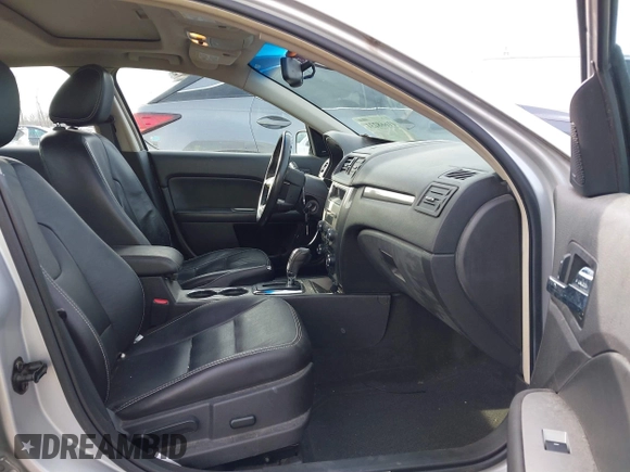 2010 Ford Fusion SEL with VIN 3FAHP0JA4AR179088, listed as a IAAI auction lot 41668231 with 188,265 mi miles. Bid and sale history available at carsss.com. Image 5.