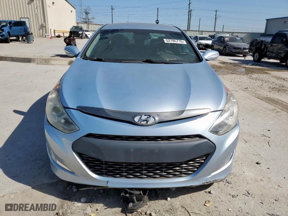 2013 Hyundai Sonata Hybrid Limited with VIN KMHEC4A46DA088568, listed as a Copart auction lot 52785715 with 111,322 mi miles and Clean Title. Bid and sale history available at carsss.com. Image 5.
