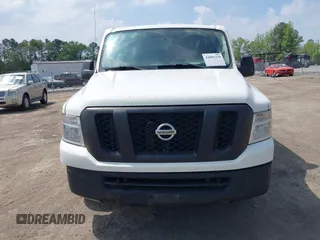 2018 Nissan NV Cargo S z VIN 1N6BF0KM7JN808869, wystawiony jako IAAI lot #42091339 z przebiegiem 242 385 mil mil oraz . Historia ofert i sprzedaży dostępna na DreamBid. Obrazek 12.