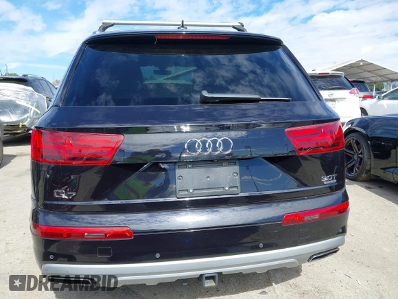 2017 Audi Q7 Prestige z VIN WA1VAAF70HD050053, wystawiony jako IAAI lot #41614112 z przebiegiem 73 892 mil mil oraz . Historia ofert i sprzedaży dostępna na DreamBid. Obrazek 16.