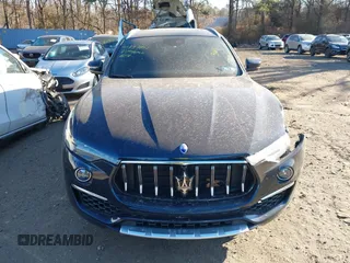 2021 Maserati Levante GranLusso with VIN ZN661XUL8MX357510, listed as a IAAI auction lot 41237857 with 33,375 mi miles. Bid and sale history available at carsss.com. Image 12.