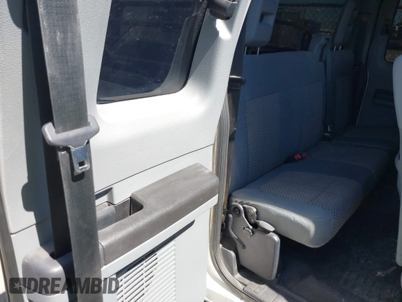 2016 Ford Super Duty F-250 SRW XLT with VIN 1FT7X2A62GED29921, listed as a IAAI auction lot 41725044 with 238,940 mi miles. Bid and sale history available at carsss.com. Image 8.