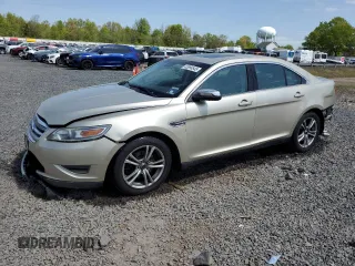 2011 Ford Taurus Limited z VIN 1FAHP2FW4BG100365, wystawiony jako Copart lot #53994645 z przebiegiem 93 803 mil mil oraz Szkoda całkowita • Salvage title. Historia ofert i sprzedaży dostępna na DreamBid. Obrazek 1.