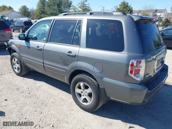 2008 Honda Pilot SE with VIN 5FNYF18358B021221, listed as a IAAI auction lot 41773745 with 169,160 mi miles. Bid and sale history available at carsss.com. Image 3.