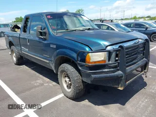 1999 Ford F-250 XL с VIN 1FTNX21F0XED95844, выставлен на аукционе IAAI как лот 42496636 с пробегом 286 693 миль миль и . История ставок и продаж доступна на DreamBid. Изображение 1.