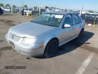 2000 Volkswagen Jetta z VIN 3VWSC29M5YM167509, wystawiony jako IAAI lot #42137350 z przebiegiem 168 759 mil mil oraz . Historia ofert i sprzedaży dostępna na DreamBid. Obrazek 2.
