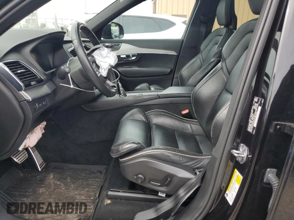 2021 Volvo XC90 R-Design with VIN YV4BR0CM6M1683266, listed as a Copart auction lot 55393944 with 31,584 mi miles and Salvage Title. Bid and sale history available at carsss.com. Image 7.