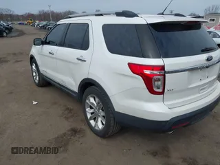 2013 Ford Explorer XLT with VIN 1FM5K8D86DGA00608, listed as a IAAI auction lot 41908245 with 201,981 mi miles and . Bid and sale history available at DreamBid. Image 3.