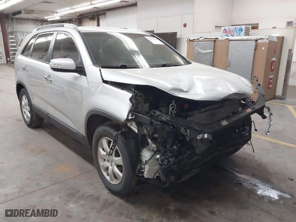 2013 Kia Sorento LX with VIN 5XYKT3A69DG389015, listed as a IAAI auction lot 41852399 with 52,407 mi miles. Bid and sale history available at carsss.com. Image 1.